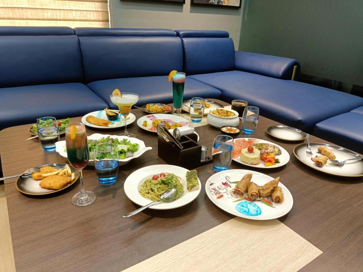 Hotel Aralia International Airport, 3*