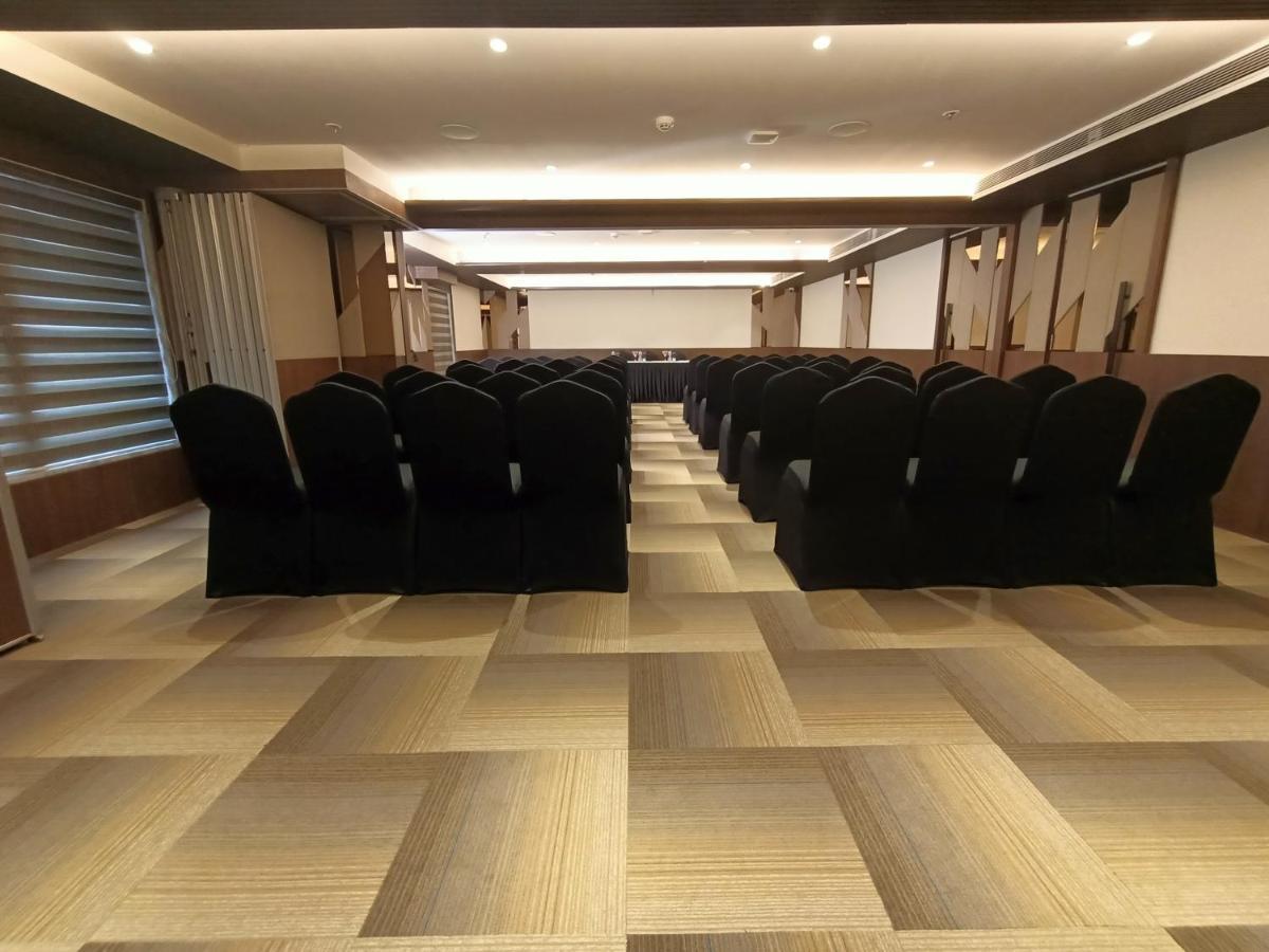 Hotel Aralia International Airport, Bombay